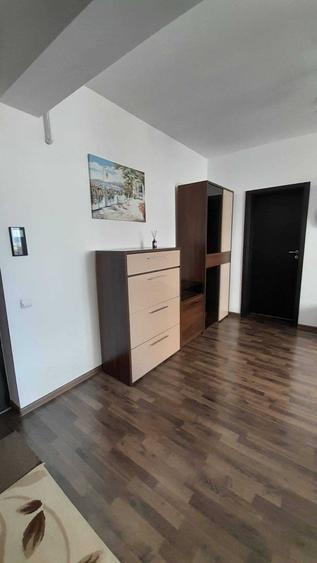 Apartament cu 3 camere decomandat în Rahova