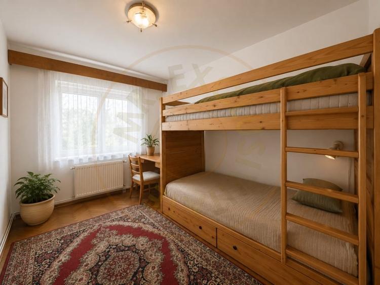 Apartament cu 3 camere semidecomandat, mobilat în Careiului