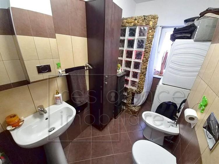 Apartament cu 2 camere nedecomandat, mobilat în Iris