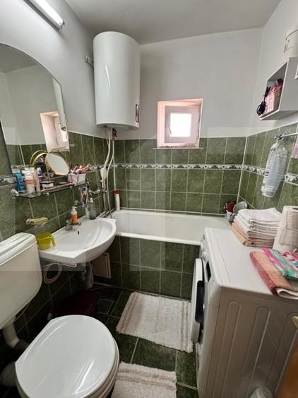 Apartament cu 2 camere semidecomandat, mobilat în Trușești