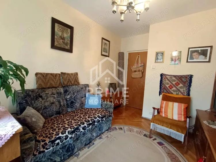 Apartament cu 4 camere decomandat în Central