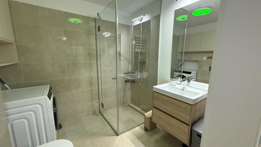 Apartament cu 2 camere decomandat în Exterior Vest