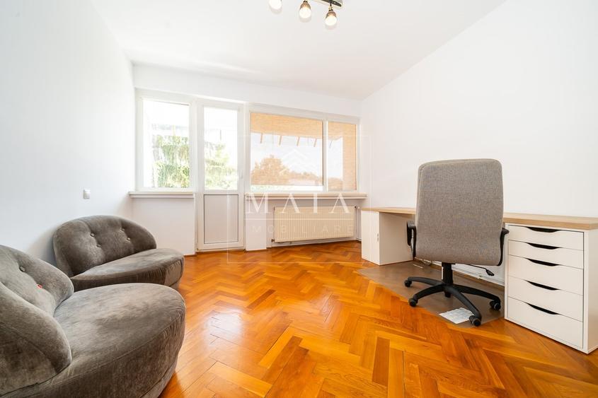 Apartament cu 3 camere decomandat, mobilat în Ștrand