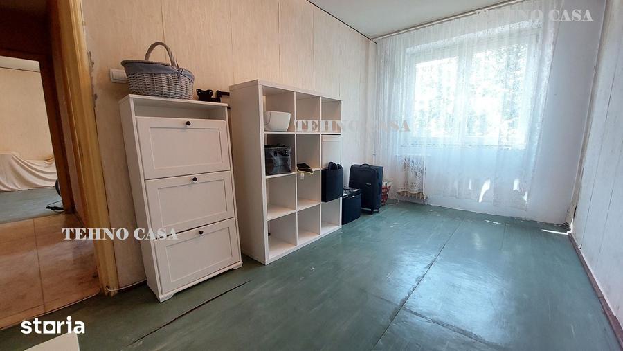 Apartament cu 2 camere decomandat în Ozana