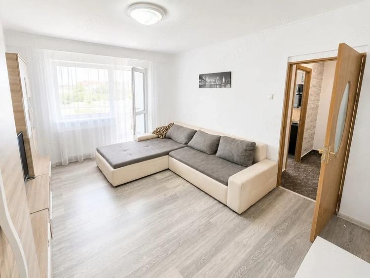 Apartament Nord, etaj intermediar, decomandat, renovat - 6
