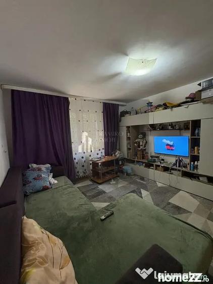 Apartament cu 2 camere semidecomandat în Brâncoveanu