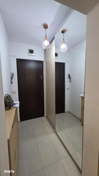 Apartament cu 2 camere în Văcăresti