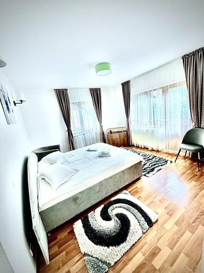 Casă cu 4 camere cu Teren 500 Mp în Central