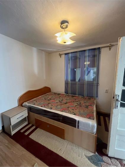 Casă cu 2 camere cu Teren 220 Mp în Schela