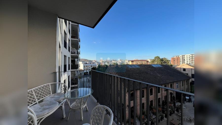 Apartament cu 3 camere semidecomandat, mobilat în Mărăști