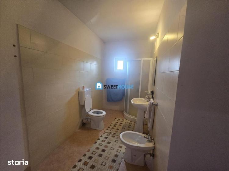 Casă cu 4 camere în Central