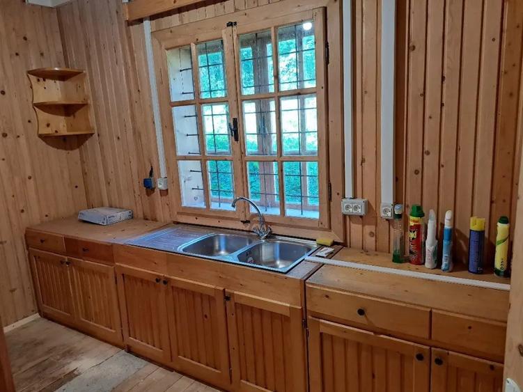 Casă cu 1 camere cu Teren 1490 Mp în Șugag