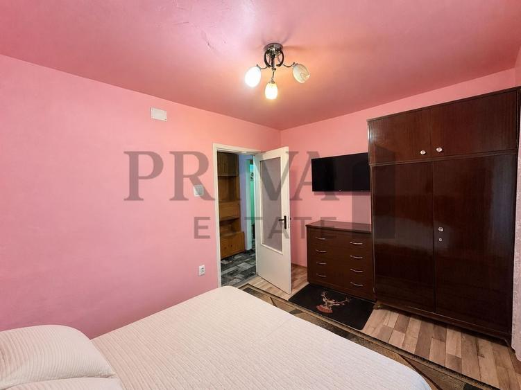 Apartament cu 3 camere decomandat, mobilat în Bucovina