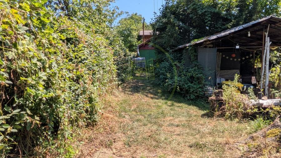 Teren Construcții intravilan de 1093 mp, în Sadu