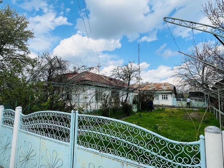 Casă cu 4 camere în Barcea