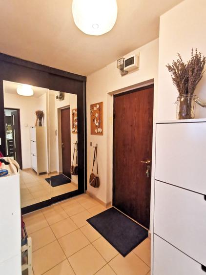 Apartament cu 2 camere semidecomandat, mobilat în Tineretului