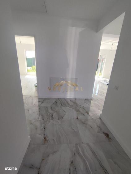 Casă cu 3 camere în Dobreni