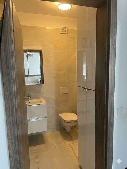 Apartament cu 3 camere decomandat, mobilat în Soarelui