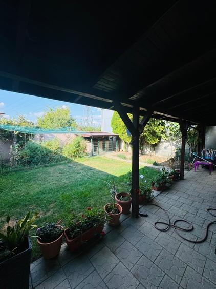 Casă individuală cu 5 camere cu Teren 500 Mp în Ghiroda