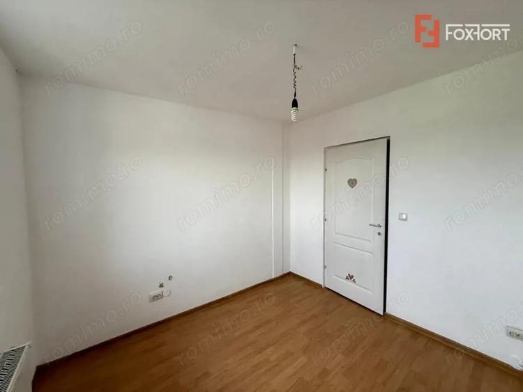 Apartament cu 3 camere în Girocului