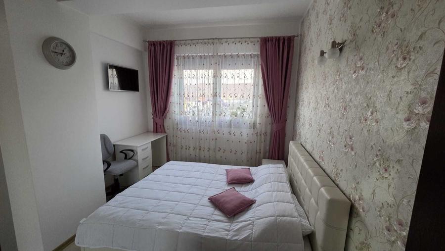 Apartament de vanzare 3 camere - 1