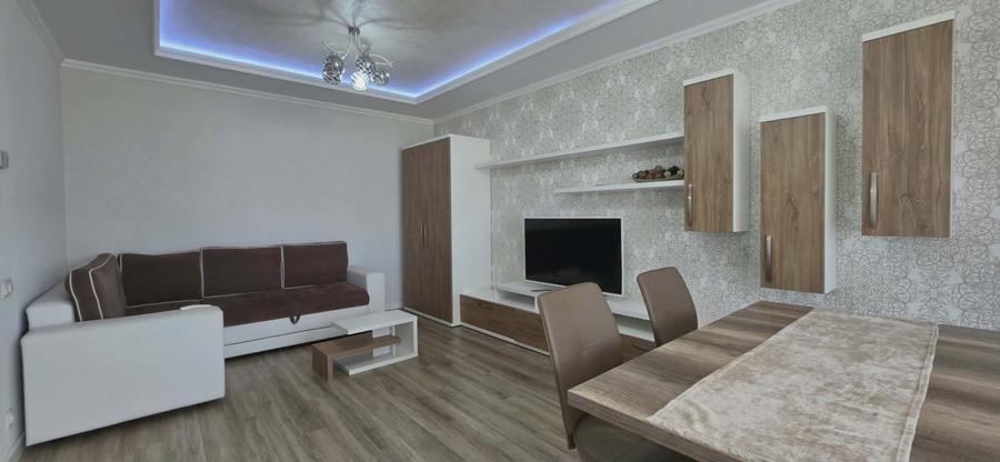 Apartament cu 2 camere decomandat în Decebal