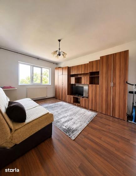Apartament cu 2 camere decomandat în Lipovei