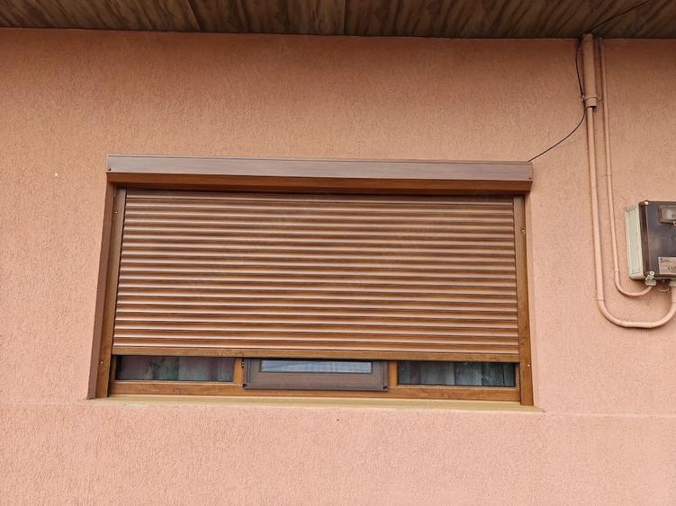 Casă cu 5 camere cu Teren 2550 Mp în Munteni
