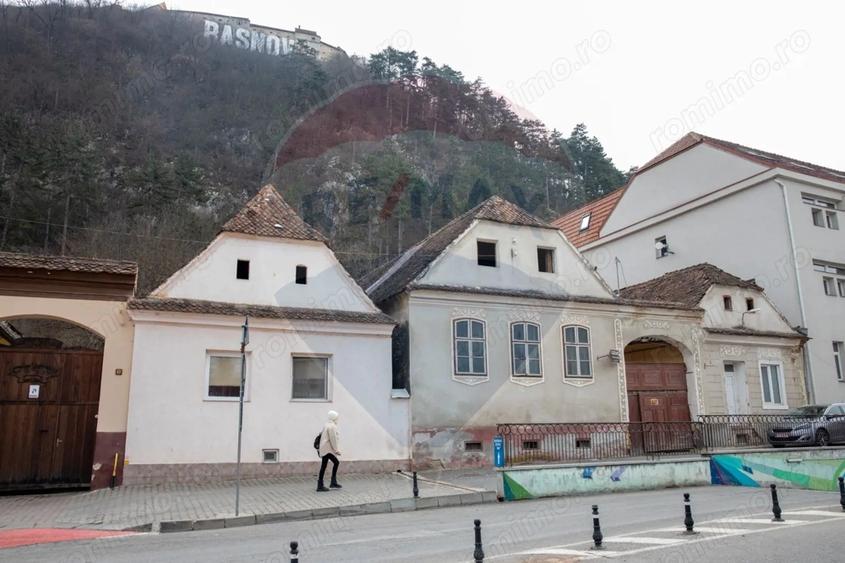 Casă cu Teren 619 Mp în Central