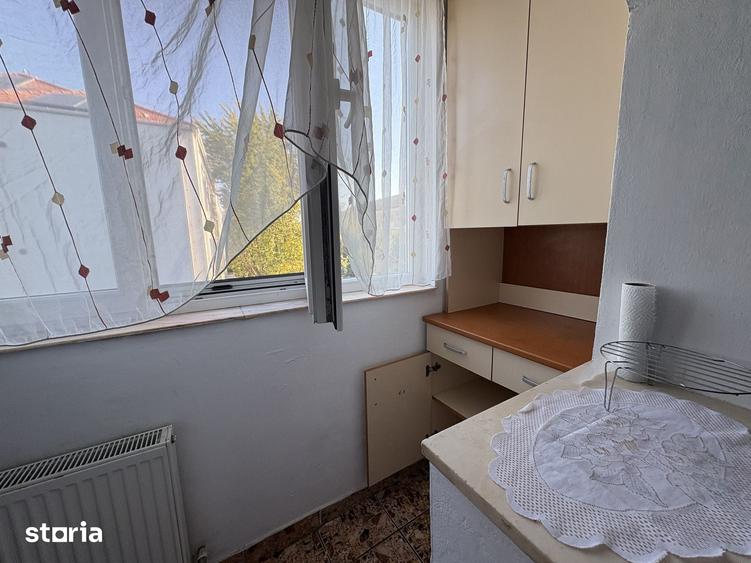 Apartament cu 3 camere în Iosia