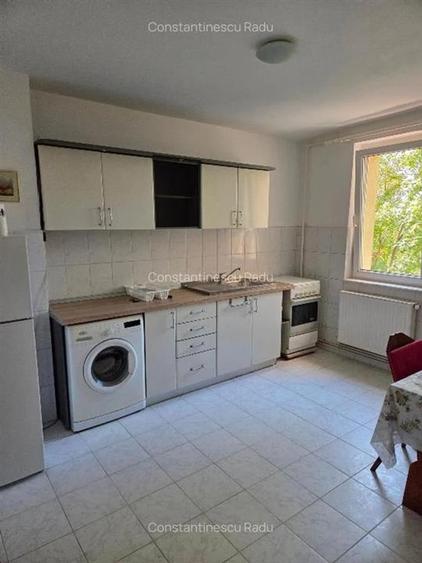 Apartament cu 2 camere decomandat, mobilat în Dealul Cetății
