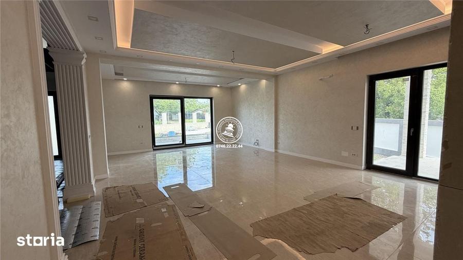 Casă cu 6 camere cu Teren 750 Mp în Aroneanu