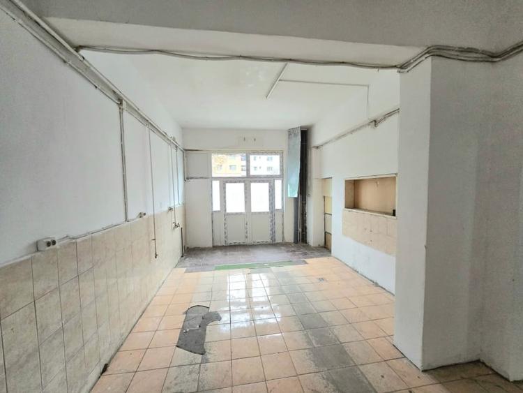 Spațiu comercial, de 118 mp, în Nicolina