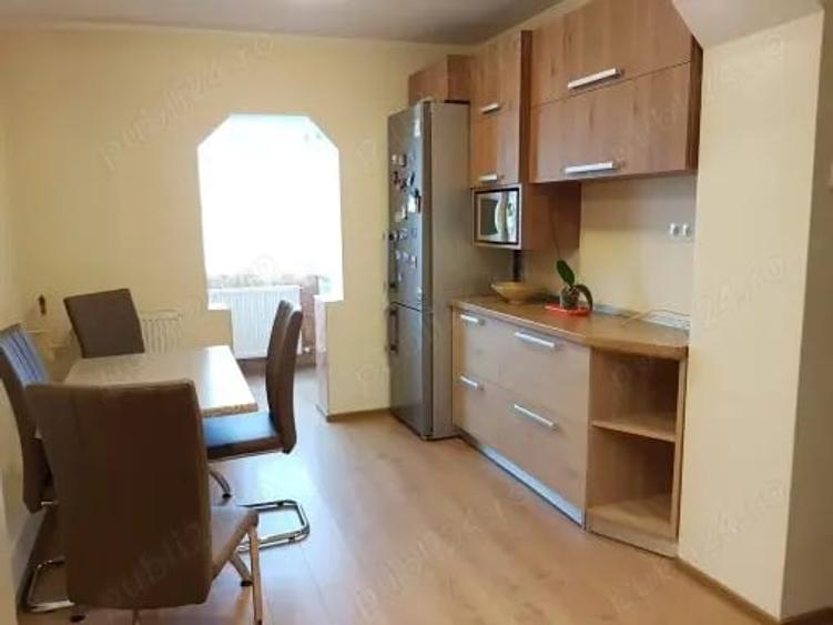 Apartament cu 2 camere decomandat în Decebal