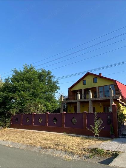 Casă cu 3 camere cu Teren 20000 Mp în Făclia