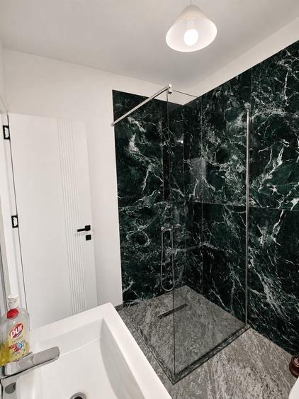 Apartament cu 3 camere semidecomandat în Valea Lupului
