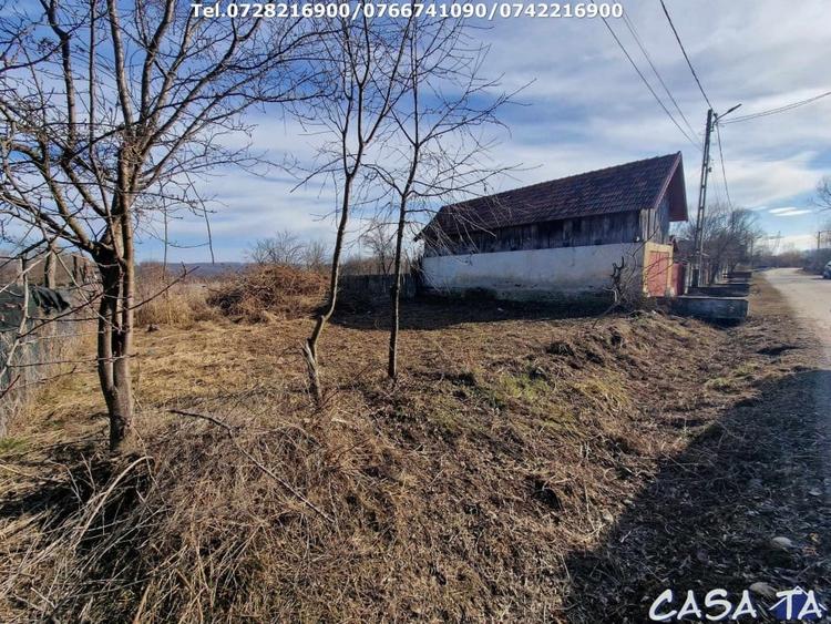 Teren Construcții intravilan de 1400 mp, în Telești