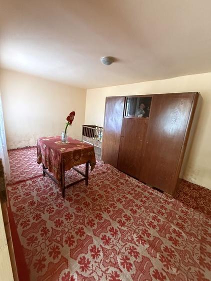 Casă cu 4 camere în Țigănești