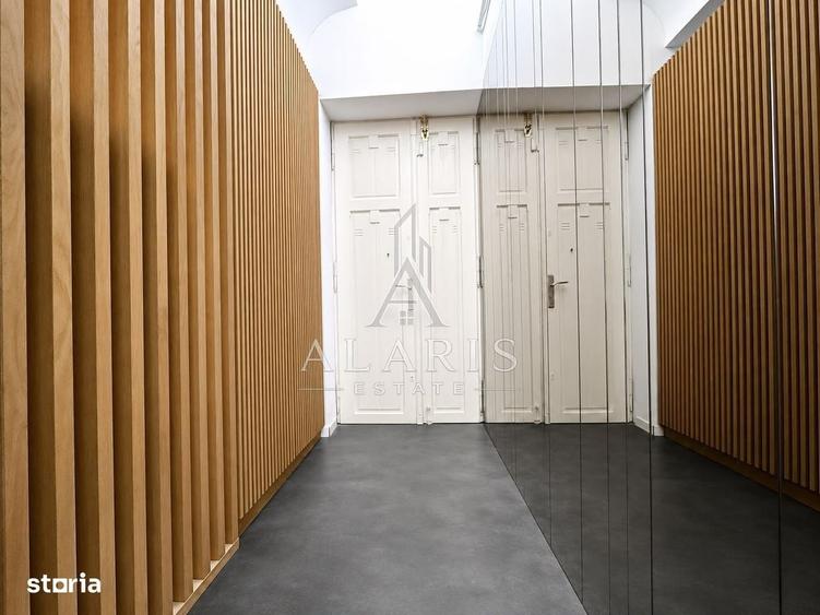 Apartament cu 4 camere decomandat în Central