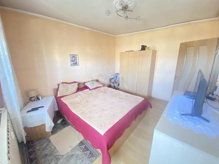 Apartament cu 3 camere decomandat în Rahova