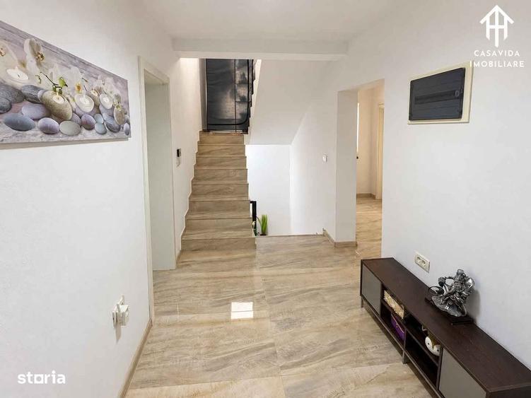 Casă cu 4 camere cu Teren 450 Mp în Central
