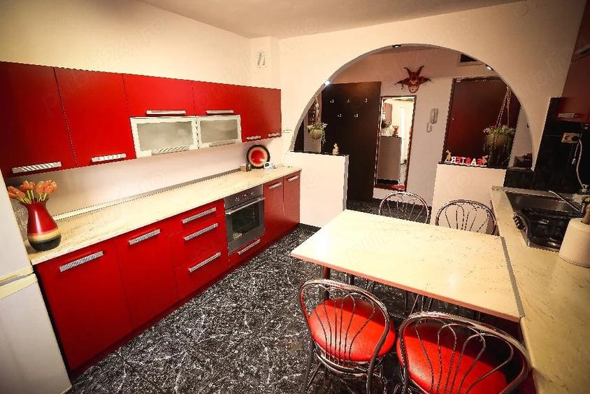 Apartament cu 2 camere decomandat în Mircea cel Bătrân