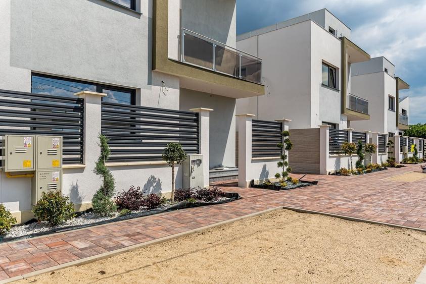 Casă individuală cu 5 camere cu Canalizare în Gai