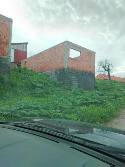 Casă cu 3 camere în Călugăreni