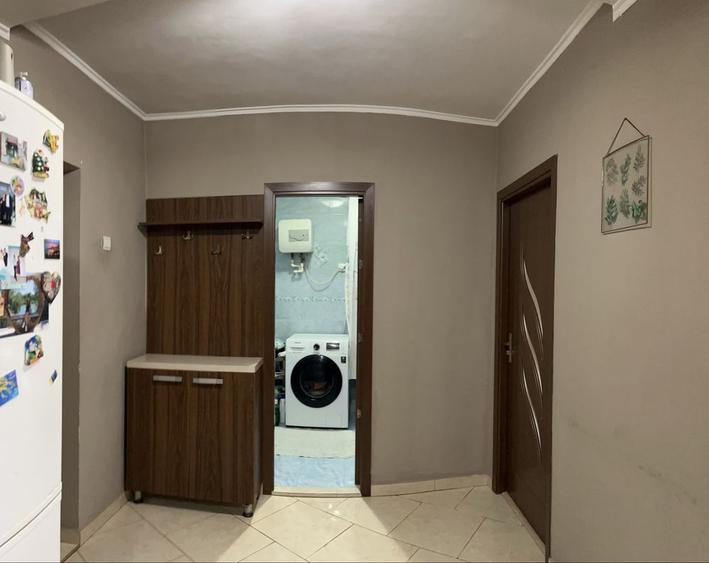 Apartament cu 2 camere decomandat în Lețcani