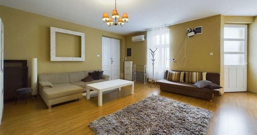 Apartament cu 3 camere decomandat în Medicină