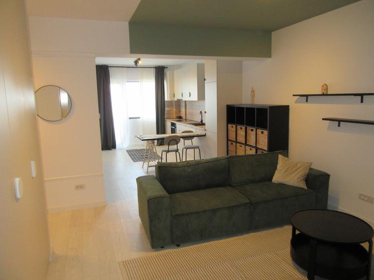 Apartament cu 2 camere semidecomandat, mobilat în Fundeni