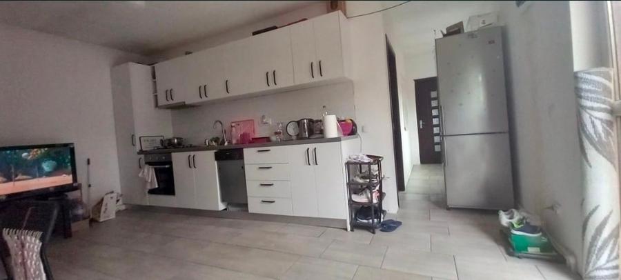 Casă individuală cu 3 camere cu Canalizare în Central