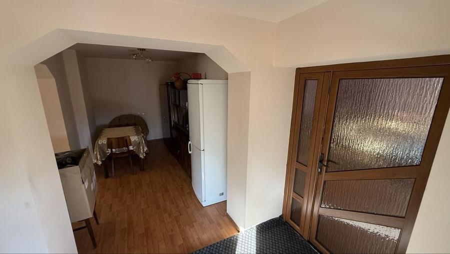 Casă cu 3 camere în Dumbrăveni