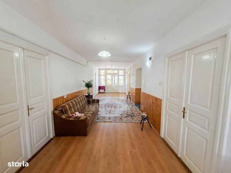 Apartament cu 4 camere decomandat în Irimești